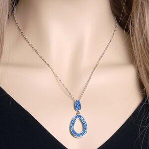 FAC Ultra Chic gold pendent